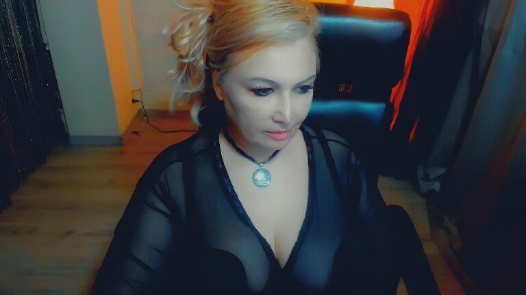 MissGina's Streamate show and profile