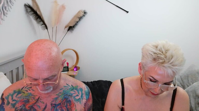 PixieVixenX's Streamate show and profile