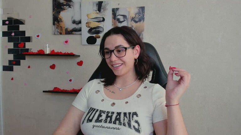 GlamNova's Streamate show and profile