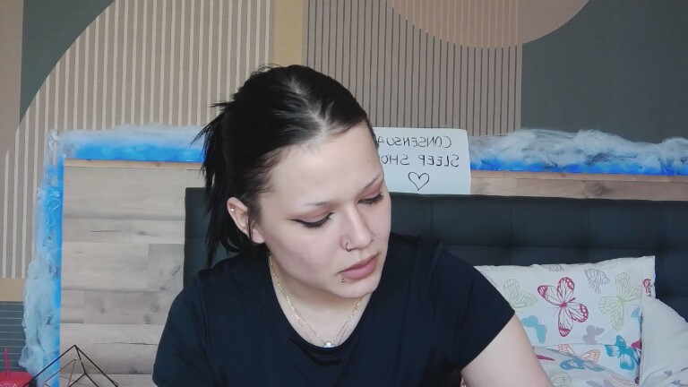 AYSHAAH's Streamate show and profile