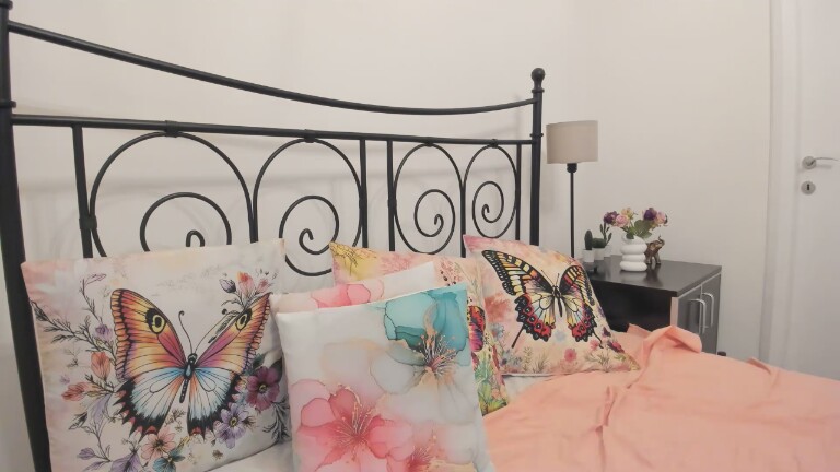 ADYSONNEx's Streamate show and profile