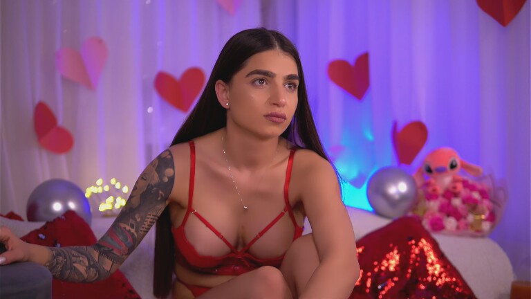 PureEllie's Streamate show and profile